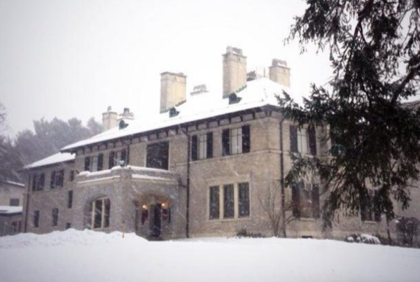 veeder house in wintry weather